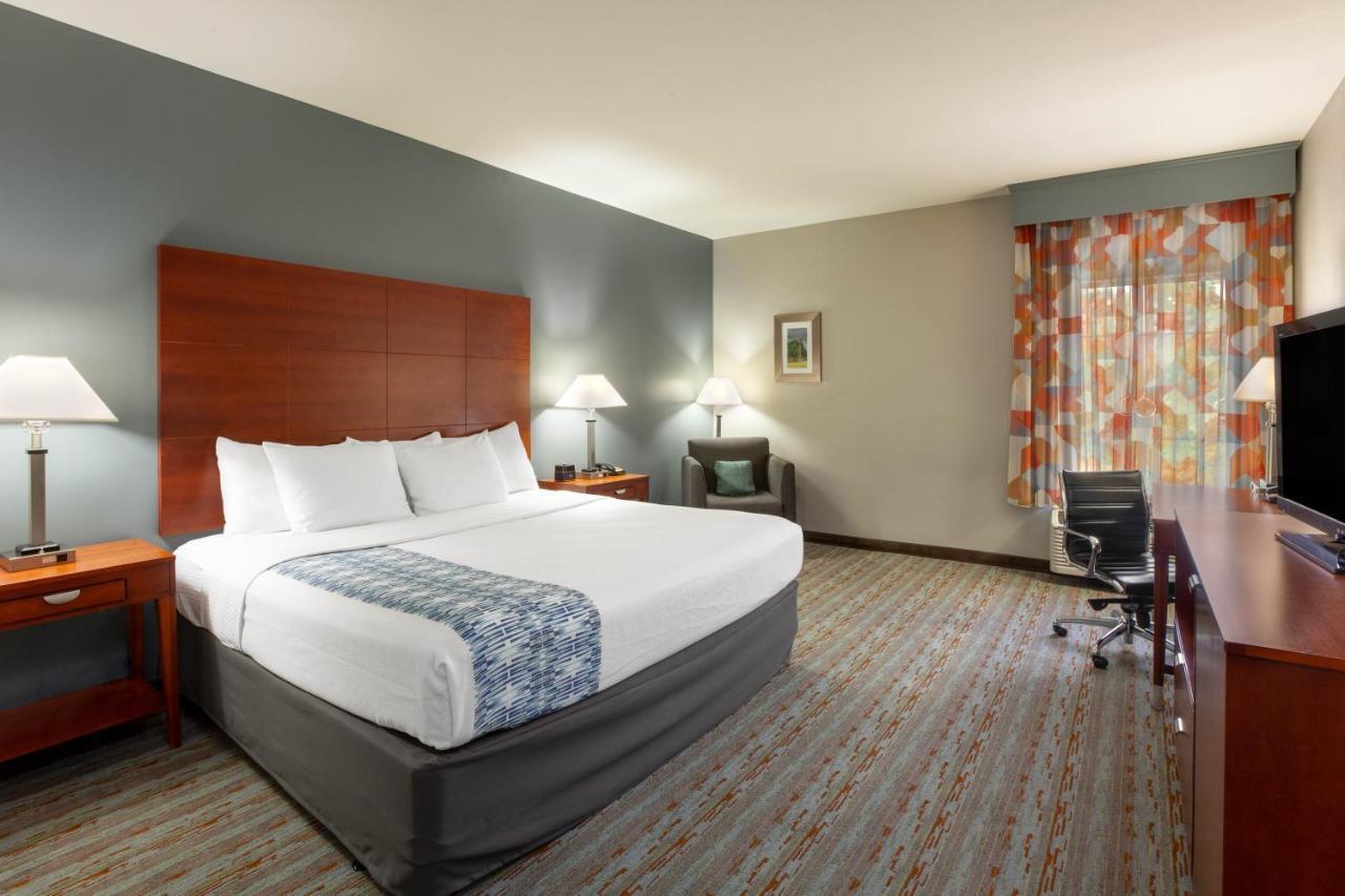 Comfort Inn & Suites Cleveland Exterior foto