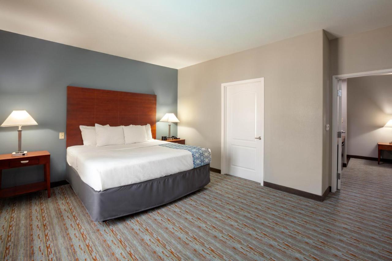 Comfort Inn & Suites Cleveland Exterior foto