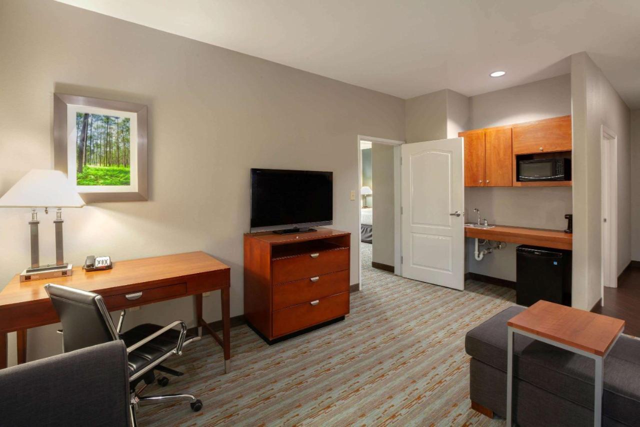 Comfort Inn & Suites Cleveland Exterior foto